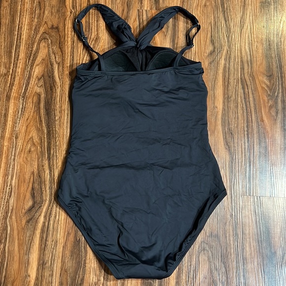 Tommy Bahama Pearl Sun Cat Over the Shoulder High Neck One Piece - Picture 10 of 16